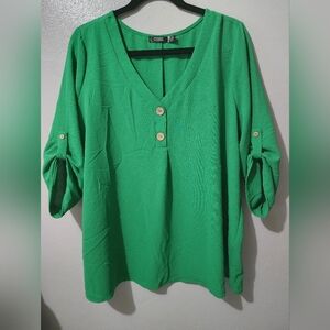 CURE. V-neck Blouse Green Size 2 XL